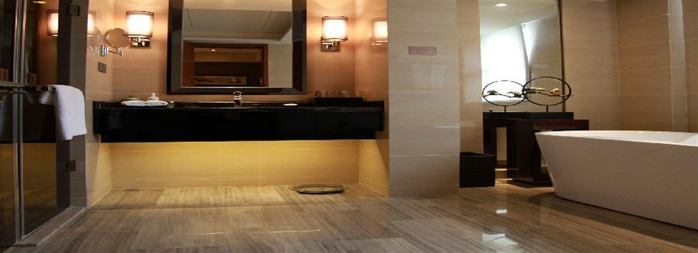 Leisden Hotel Чънду Екстериор снимка